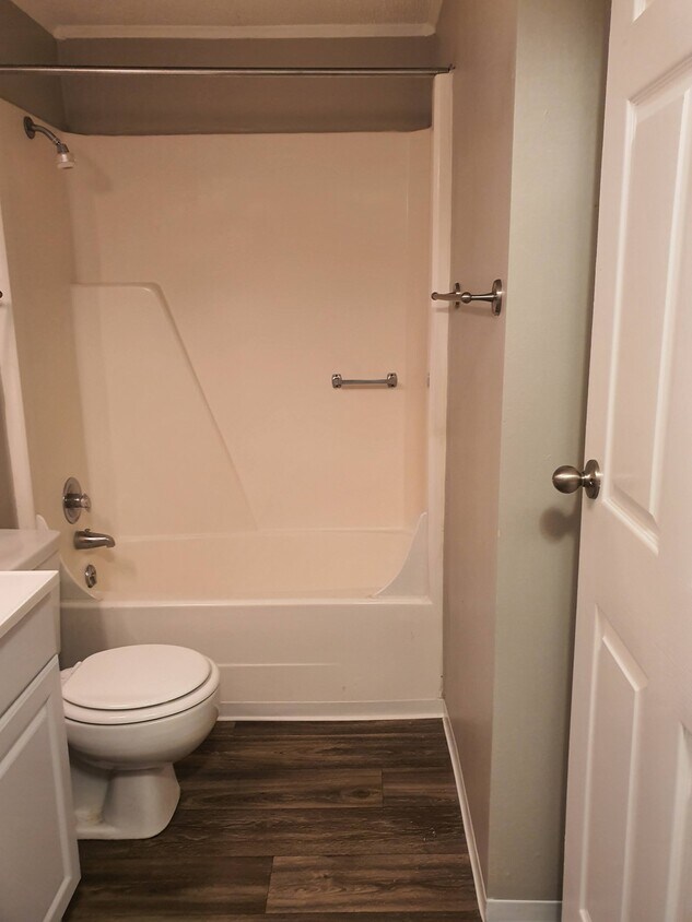 Quail Call Apartments 2414 N Brierwood Dr, Albany, GA