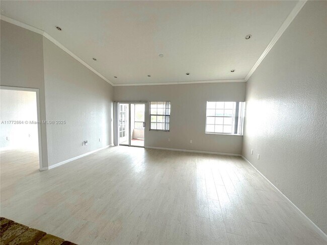 2831 N Oakland Forest Dr, Oakland Park, FL 33309 - photo 3