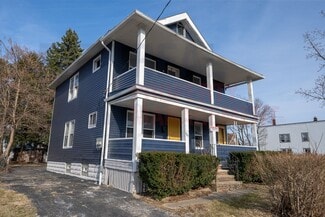 987 Evangeline Rd Unit Upper Unit, Cleveland, OH 44110