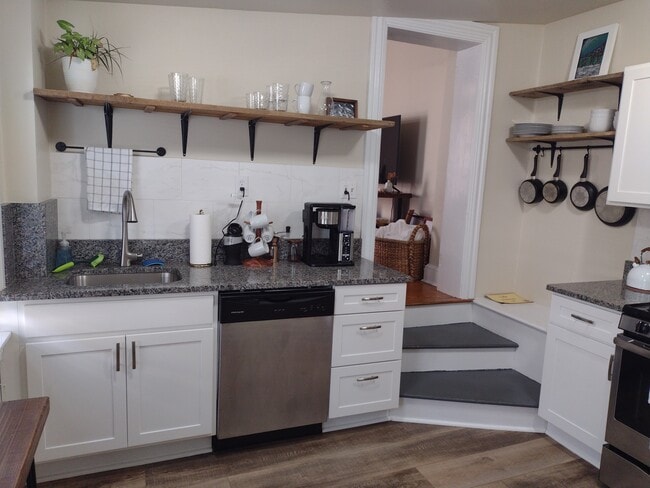 441 W Lemon St unit 2nd floor, Lancaster, PA 17603 - photo 6