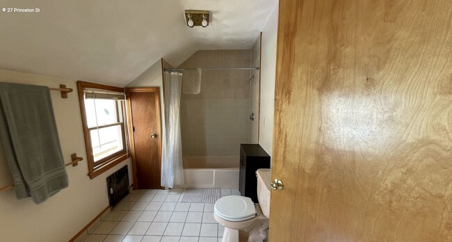 27 Princeton St unit 2, Medford, MA 02155 - photo 6