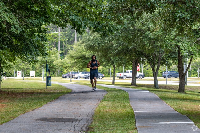 Pumpkin Center fitness lovers can enjoy the open paths at Jacksonville Commons.