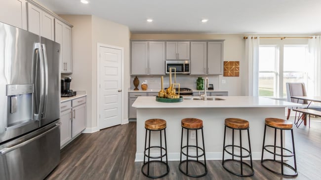 9337 Harston St, McCordsville, IN 46055 - photo 3