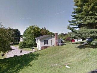 2 Tiffany Ln, Essex Junction, VT 05452