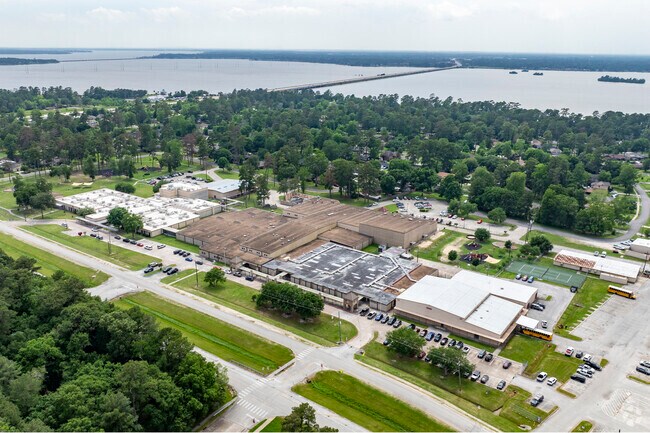 Huffman Elementary sits near Lake Houston.