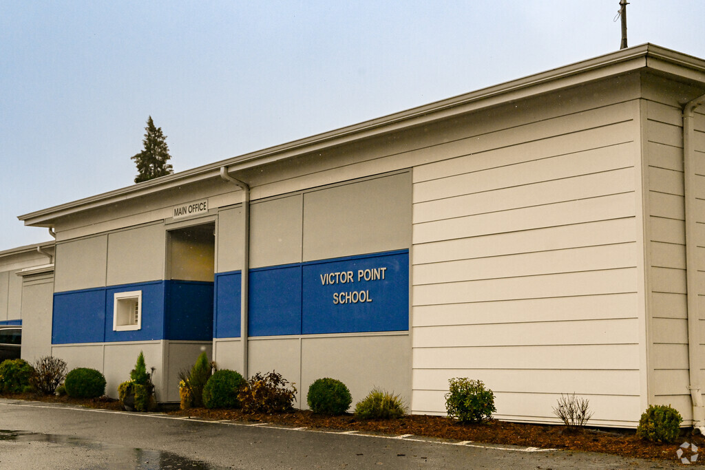 Victor Point Elementary School provides education in
Outlying Marion County.
