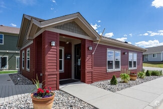 224 College Park Cir, Gillette, WY 82718
