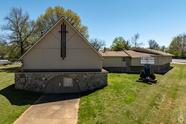 One of the only churches in Meador Park is the Bible Baptist Church on National Ave.