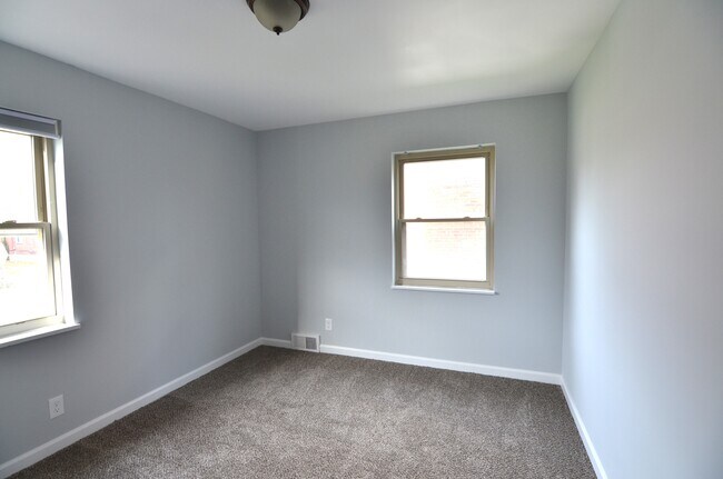 7301 Brookcrest Dr unit 1, Cincinnati, OH 45237 - photo 6