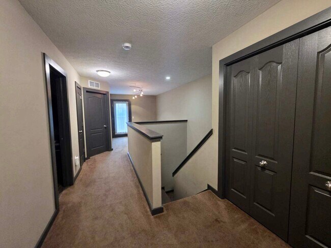 117 N Howard St, Akron, OH 44308 - photo 6