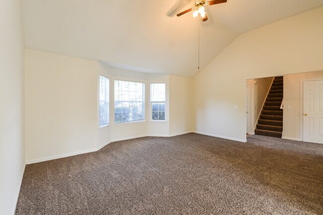 4520 Millenium View Ct SW, Snellville, GA 30039 - photo 4