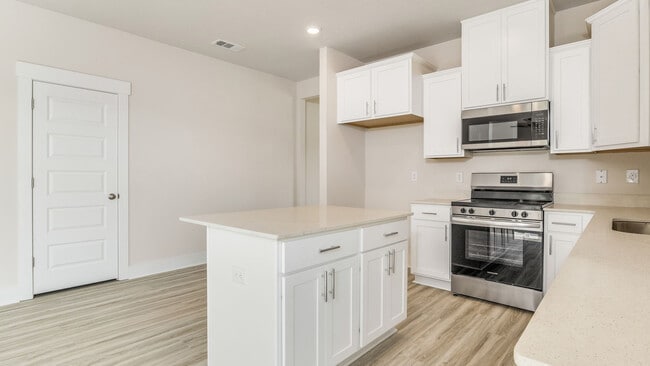 5913 Pelagic Dr, Milton, FL 32583 - photo 3