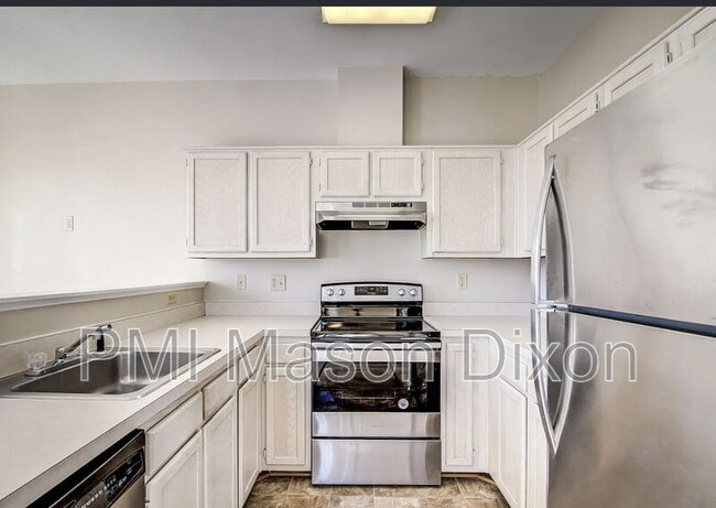 2301 Montauk Dr, Crofton, MD 21114 - photo 7