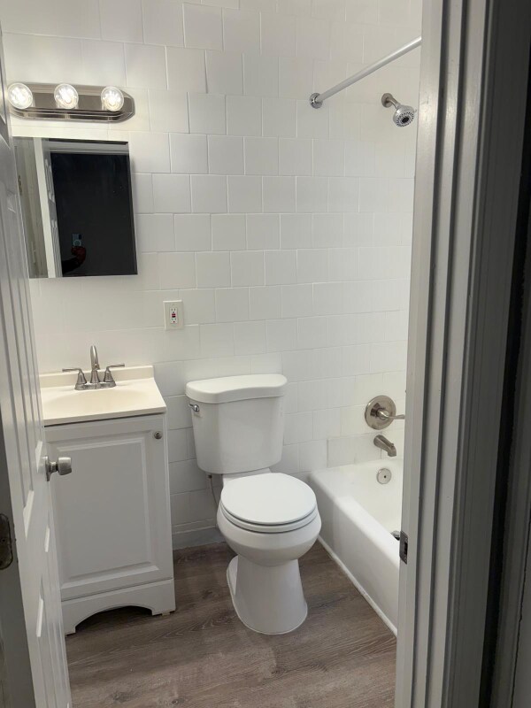 1121 Gleneagle Rd unit 1, Baltimore, MD 21239 - photo 7