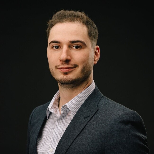 Agent Photo