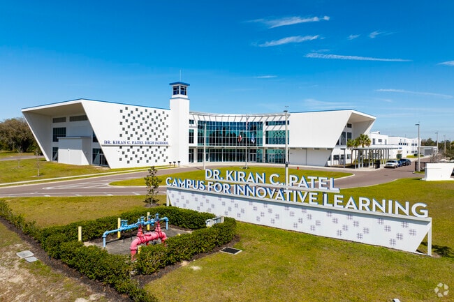 Patel High School is an architectural gem in Thononosassa!