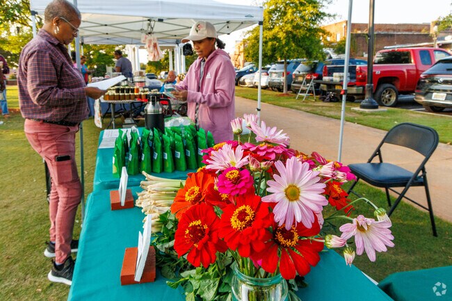 O Grows Farmer's Market in Opelika also has beautiful flowers for sale.