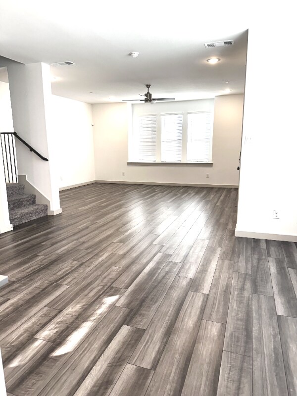 691 Vista Oaks Rd, Lewisville, TX 75067 - photo 5