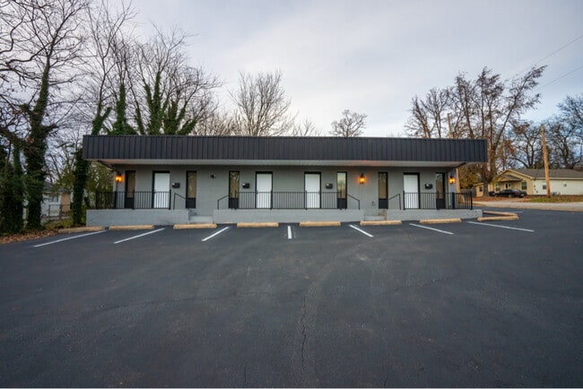 165 E Charles St, Batesville, AR 72501 - photo 3