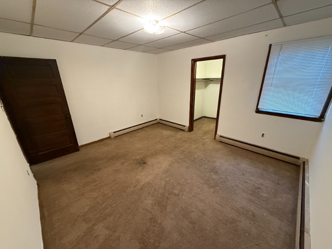 949 W Pike St unit Lower, Clarksburg, WV 26301 - photo 5