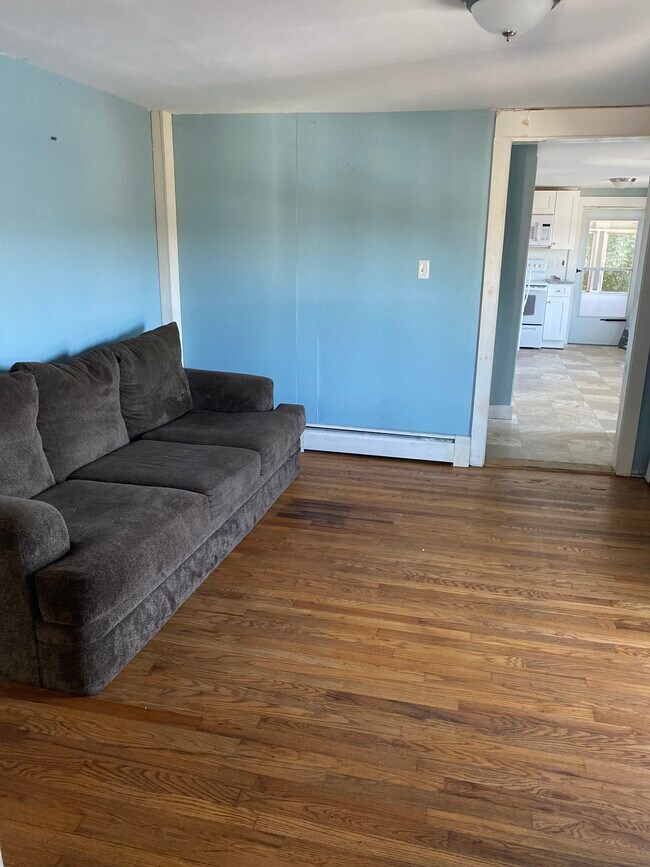 11 May St Unit 2, Naugatuck, CT 06770