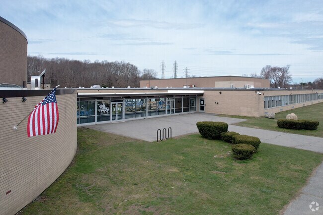 Somerset Middle School in Somerset, Massachusetts is going to be in a new building in 2024.