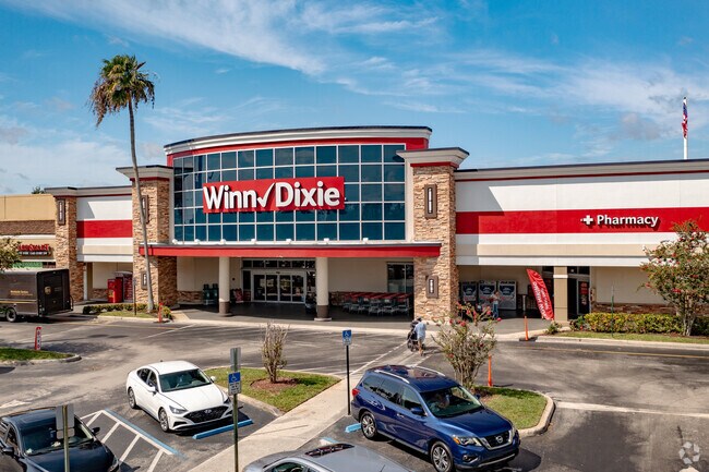 Grocery shopping at Winn-Dixie supermarket is easy and convenient in Lake Charleston.