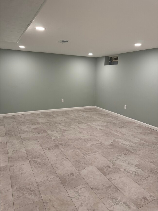 5938 Porter Rd, North Olmsted, OH 44070 - photo 7