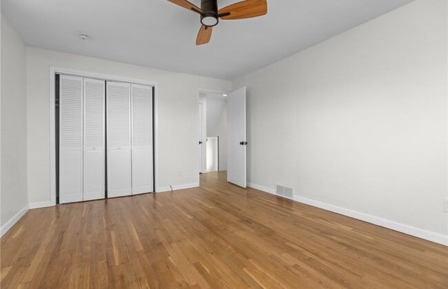 548B Firethorne Dr, Monroeville, PA 15146 - photo 6