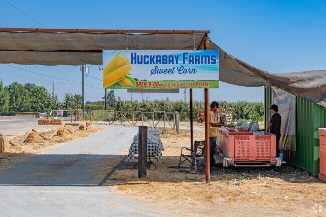 Dinuba's economy is driven by local farming of commodities like raisins and sweet corn.
