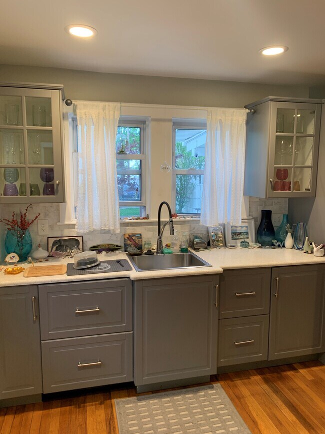 39 Whiton Ave unit 1, Quincy, MA 02169 - photo 2