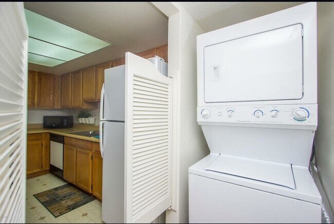 1645 W Baseline Rd, Mesa, AZ 85202 - photo 6