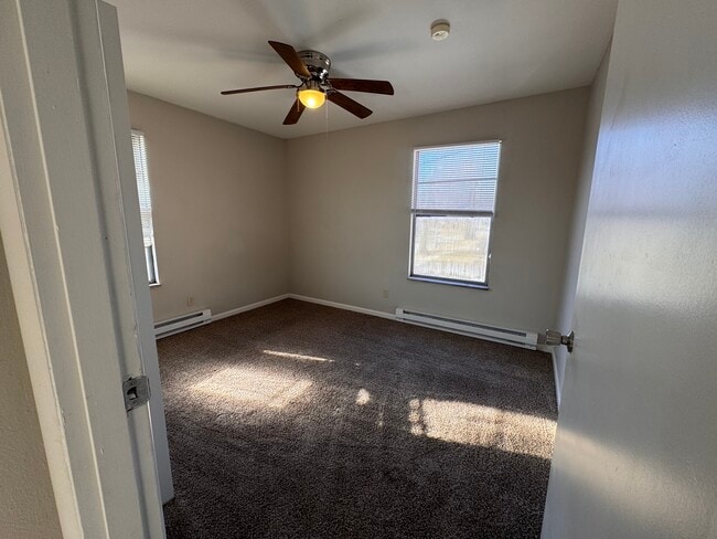 412 S Poplar St, Carbondale, IL 62901 - photo 7