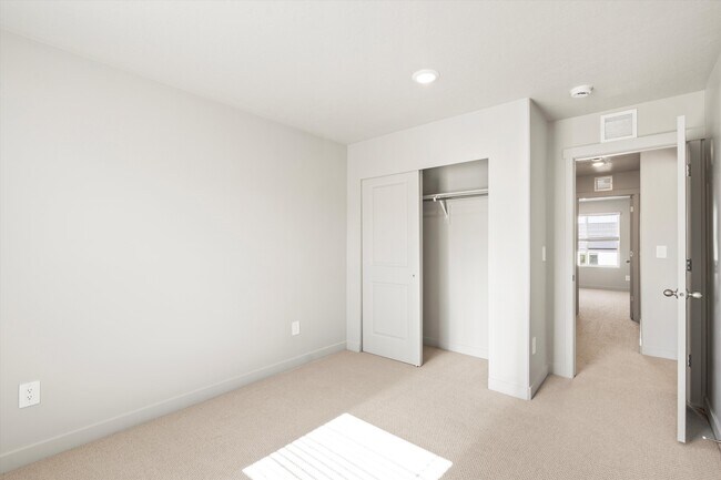 372 W 600 N, Tooele, UT 84074 - photo 7