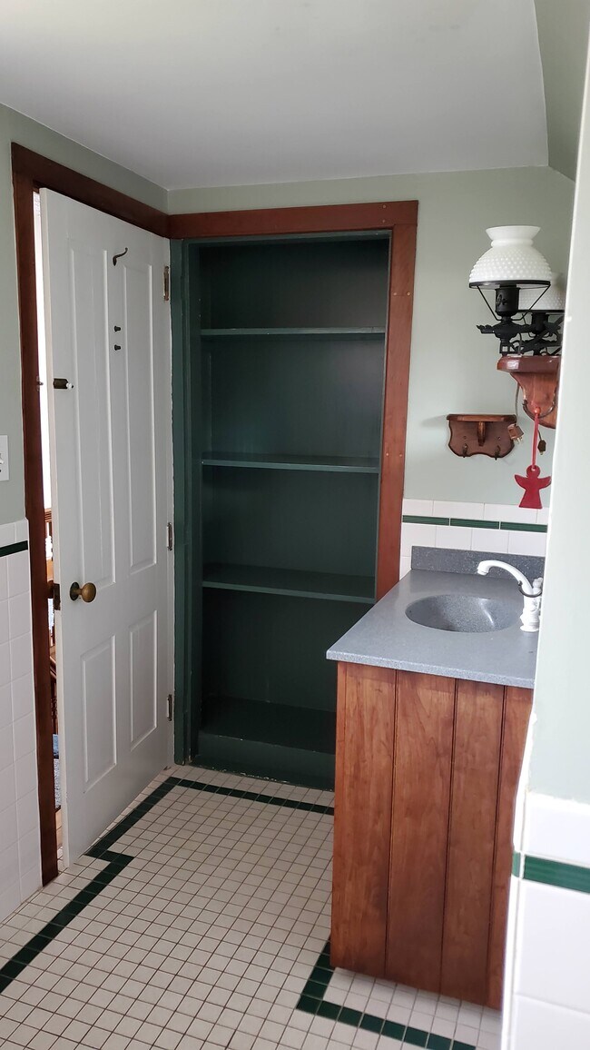 416 Center St unit House, Lyndon, VT 05851 - photo 7