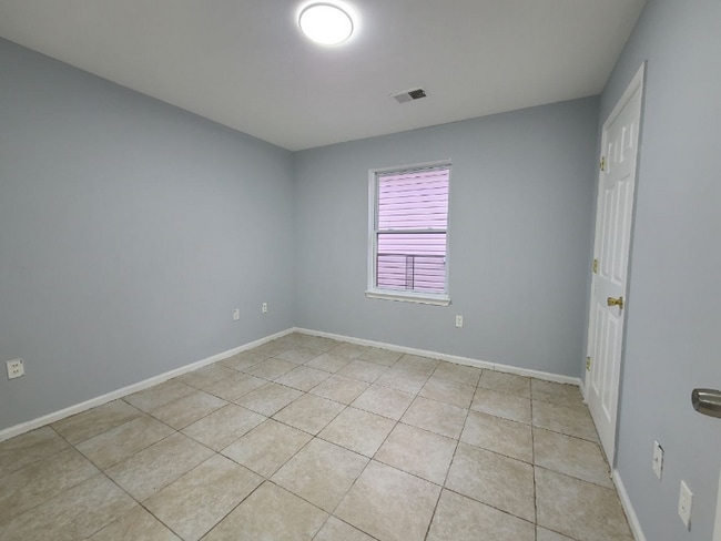 9 Wolcott Terrace unit 1, Newark, NJ 07112 - photo 3