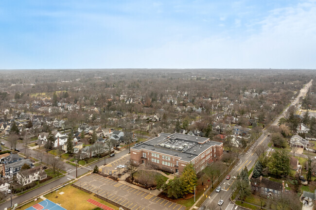 Children can easily walk or bike to Roeper Middle and Upper School.