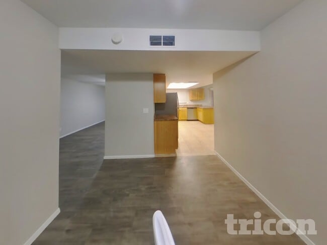 4901 W Dahlia Dr, Glendale, AZ 85304 - photo 4