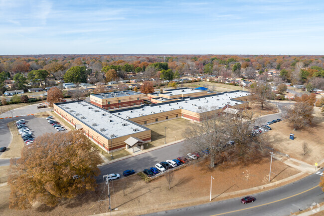 There is ample parking at Westhaven Elementary in Memphis.