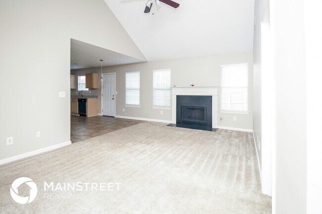 7522 Clear Creek Approach, Lithonia, GA 30058 - photo 4