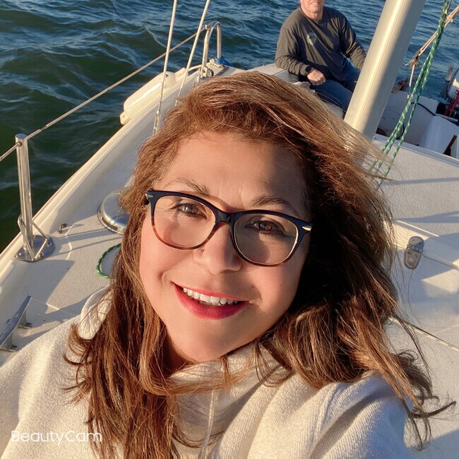 Dora Hernandez-Maness