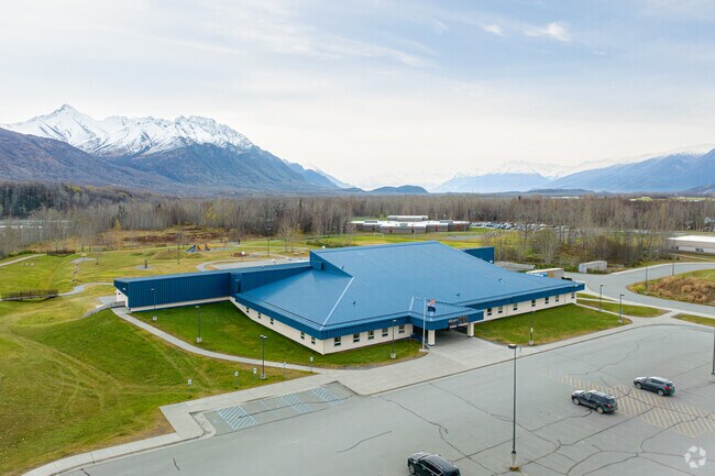 Your kids will enjoy learning in the inspiring atmosphere of Sherrod Elementary School.