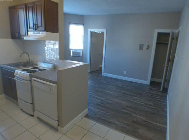 1850 Beacon St unit 3-6, Brookline, MA 02445 - photo 4