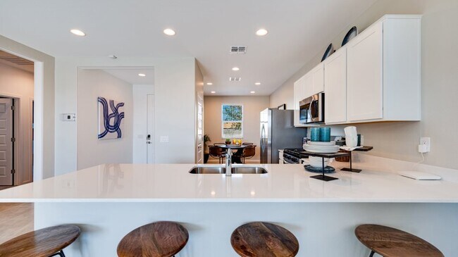 24308 N 167th Ln unit 36033309, Surprise, AZ 85387 - photo 5