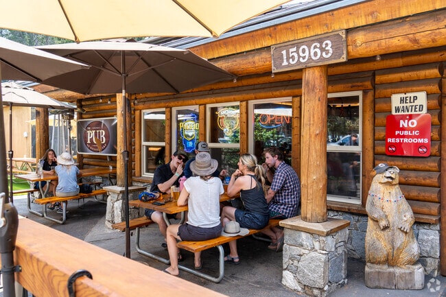 The Pub at Donner Lake is one of the few restaurants in the area and has great patio dining.