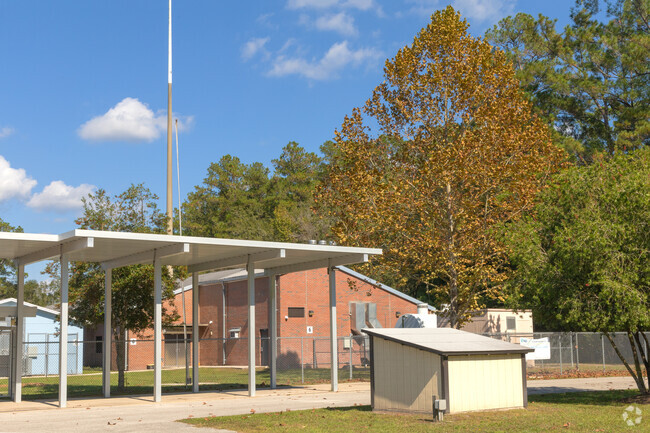 Bryceville Elementary School provides education in the neighborhood of 
Bryceville.