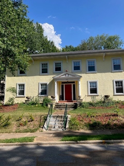 438 California Ave, Webster Groves, MO 63119