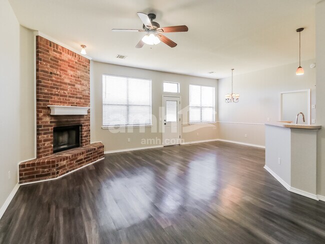 3217 Bishop Rock Place, Yukon, OK 73099 - photo 7