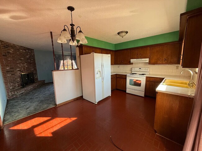 4410 E 26th St, Joplin, MO 64804 - photo 6