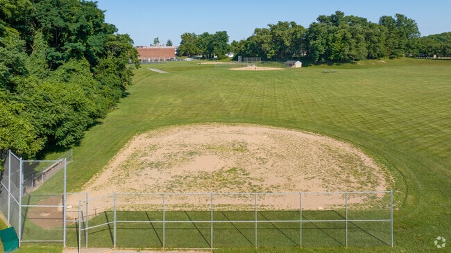 Franklin Middle - 10 Cockeys Mill Rd, Reisterstown, MD 21136